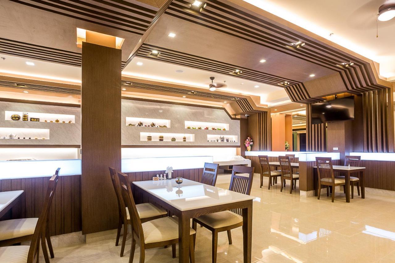 Swan Lake Hotel Sattahip Ngoại thất bức ảnh