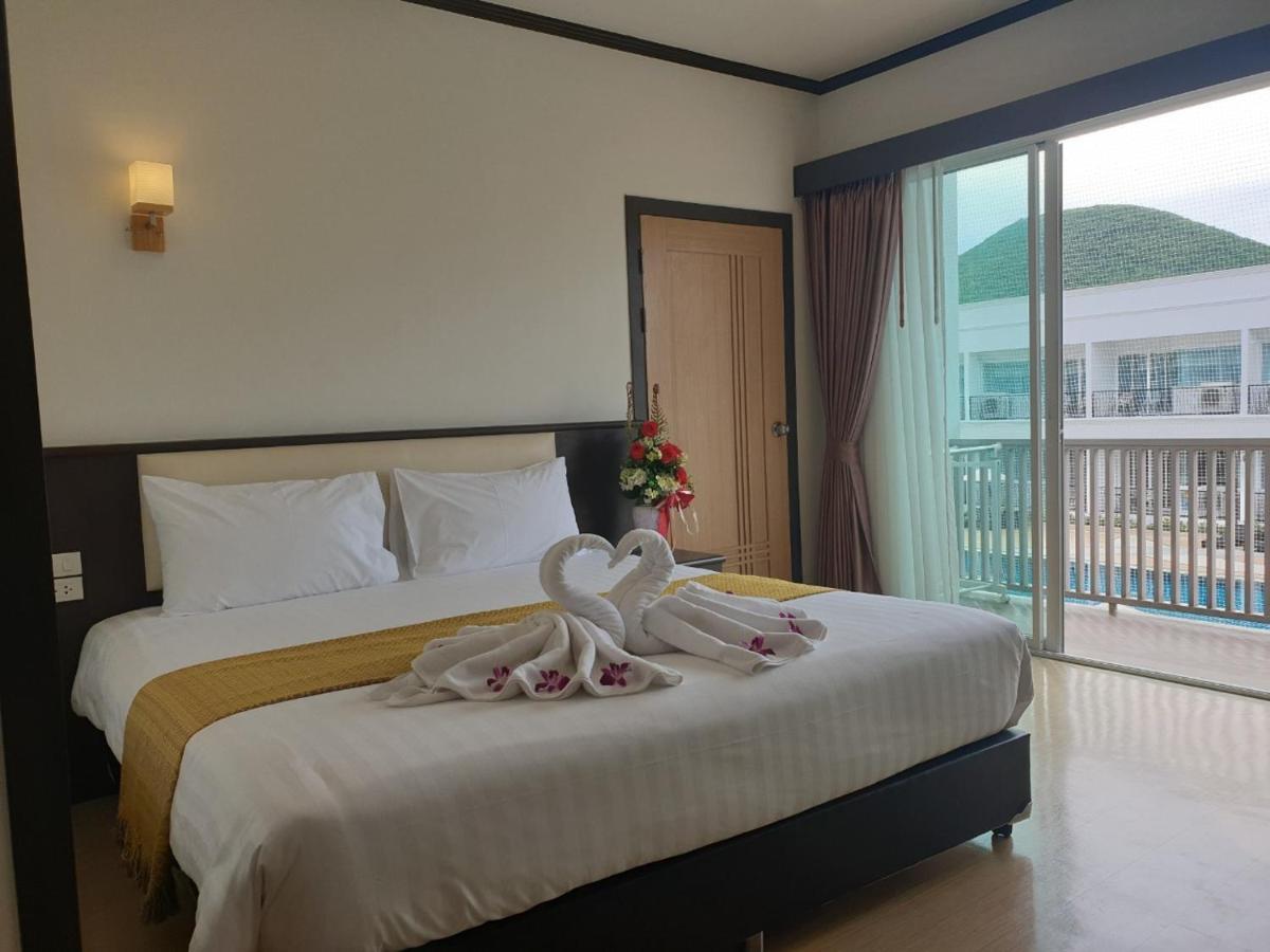 Swan Lake Hotel Sattahip Ngoại thất bức ảnh
